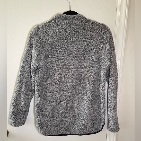 Pink Lily Pullover in Black and Gray - Picture 3 of 6